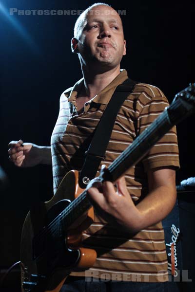 STEEPLE REMOVE - 2006-07-21 - PARIS - La Maroquinerie - 